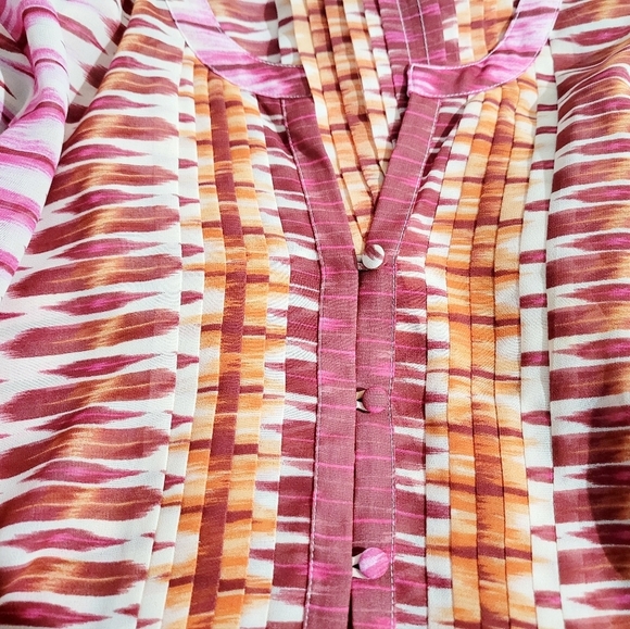 Chico’s Size 2 (L) Button Front Blouse Pink Orange Abstract Ikat Print 3/4 Sleev - Picture 8 of 10
